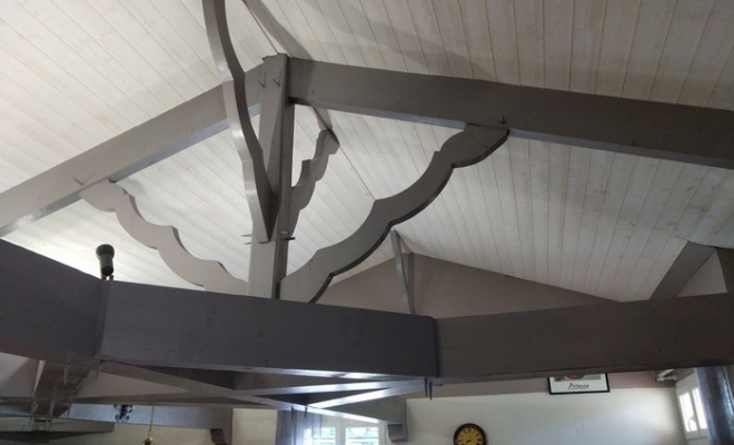 Pose de lambris au plafond, L'Isle-en-Dodon, Delon Charpente